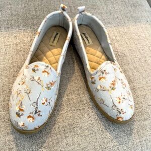 Dreamfoams Women's Rachel Velour Closed Back Slip On Floral Slippers Size‎ 11
